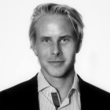 Am 11. November habe ich meine Doktorprüfung zum Thema „Numerische  Untersuchungen zur Tunnelgeothermienutzung für Gebäude“ erfolgreich  abgeschlossen! =) Vielen Dank an Professor Stergiaropoulos…