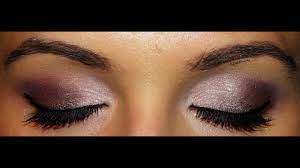 Tuto Smoky Prune Avec La Chocolate Bar Youtube Maquillage Mariage Yeux Verts Maquillage Prune Maquillage Yeux Prune