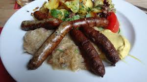 Wie schon der name verrät stammt die wurst aus der. Guide To German Sausage Nuremberg Bratwurst