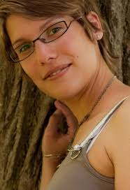 Amélie OZIEBLO, 41 ans (MAUREPAS, PLAISIR, MANTES LA JOLIE)