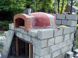 This is a great, relatively cheap project, that will keep you entertained all through the summer and surprisingly, even the winter!! How To Build A Stone Pizza Oven How Tos Diy