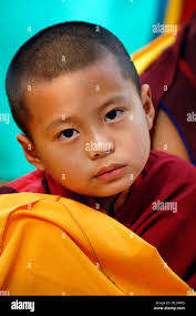 Child monk Banque de photographies et d'images à haute résolution