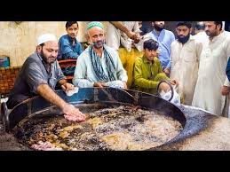 Ultimate Chapli Kebabs Extreme Pakistani Street Food In Mardan Pakistan Youtube Kebab Street Food Food Street
