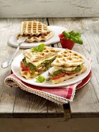 Herzhafte Waffeln 10 Salzige Waffelrezepte Wunderweib Waffeln Rezept Rezepte Herzhafte Waffeln