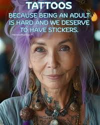 Paula Reddick's Instagram, Twitter & Facebook