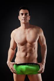 Ator mexicano, David Zepeda, mostra a rola em vídeo - BOYSNAWEB PORNO