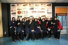 Kerja sawit di malaysia (chamek estate.paloh. Lawatan Daripada Smk Agama Bandar Penawar Kota Tinggi Johor Utm Library News