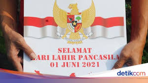 Simbol yang dipakai pada sila ketiga ini adalah lambang pohon beringin yang berakar dan sulur. Makna Simbol Pancasila Lengkap Dengan Nilai Nilai Sila Kesatu Hingga Kelima