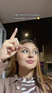 ¡Divertida competencia de baile de champeta en familia! 😂