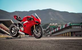 Ducati V4 Wallpapers Top Free Ducati V4 Backgrounds Wallpaperaccess