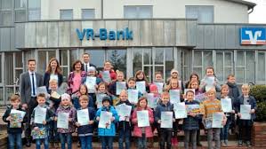 Malwettbewerb Fur Grundschuler Vr Bank Im Altkreis Bersenbruck Kurt Siegerbilder