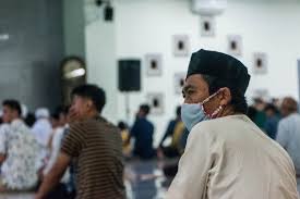 Sebagian orang malas membaca al quran padahal di dalam terdapat petunjuk untuk hidup di dunia. 13 Poin Tuntunan Ibadah Bulan Ramadhan 1442 H Dari Muhammadiyah Halaman All Kompas Com