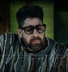 Harry Keshegian Outfits & Fashion