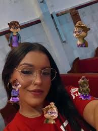 Simon and Jeanette Couple Trend