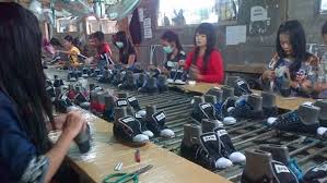 Check spelling or type a new query. Gaji Di Pabrik Sepatu Jepara Gaji Pt Hsk Jepara Dua Pabrik Sepatu Di Jepara Pabrik Pertama Lokasinya Di Desa Pendosawalan Kecamatan Kalinyamatan Ini Disebut Juga Pt Kanindo Makmur Jaya 1 Yang