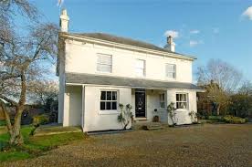 The borough s headquarters are in the town of godalming, although the largest town is farnham. Property Valuation For Bookers Lee Guildford Road Alfold Cranleigh Waverley Surrey Gu6 8js The Move Market