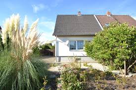 Der kaufvertrag stellt den letzten schritt auf ihrem weg zum eigenen haus oder der eigenen wohnung dar. Haus Zum Verkauf 38116 Braunschweig Lehndorf Mapio Net