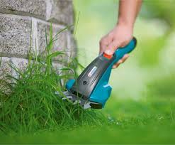 Daftar harga mesin potong rumput murah terbaru 2020. Tips Potong Rumput Sendiri Di Rumah Jimat Dan Praktikal