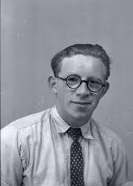 Børge Jensen. Børge var søn af karetmager Lars Jensen Voersåvej og blev  senere i livet fisker i Frederikshavn