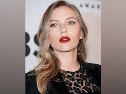 Scarlett johansson took home the prestigious generation award and some slime during the mtv movie and. Scarlett Johansson Criticises Sexualized Portrayal Of Her Character In Iron Man 2 English Lokmat Com