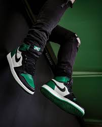 Nike Air Jordan I Pine Green Sneakers Men Fashion Sneakers Fashion Sneakers