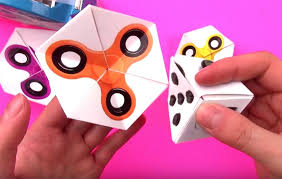 This instructable will teach you how to make the origami flexagon, a geometrically spectacular object that i still say is better than a fidget spinner. How To Make A Hexaflexagon The Definitive Guide The Kid Should See This