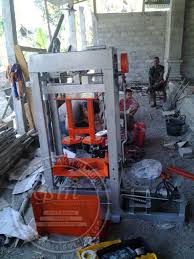 Kualitas hasil press mesin batako buatan kami setelah melalui uji laboratorium akan tercapai mutu beton paving sampai k400 Mesin Cetak Batako Toko Mesin Madiun