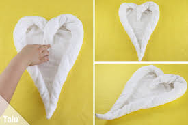Shaping a flower in vase using towel become an art and craft my towel design flower for you duration. Einfach Genial Handtucher Falten Wie Im Hotel Talu De