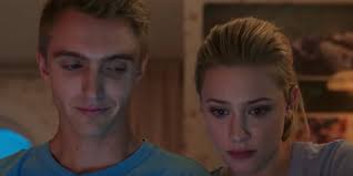 10 New Character Additions That Hurt Teen Dramas (And 10 That Saved Them)