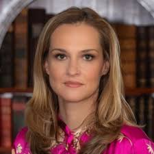 Na zaproszenie Dziekan Okręgowej Izby Radców Prawnych w Warszawie Anna  Sękowska miałam zaszczyt wziąć udział w debacie „Prawo rodzinne w praktyce 