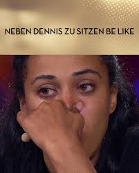 Danke an unsere Promis, dass ihr immer so legendäre Vorlagen bietet 🤝😂  Ihr wollt noch mehr von diesen atemberaubenden Blicken sehen? Dann schaut  jetzt den 2. Teil der 5. Folge #SommerhausderStars auf
