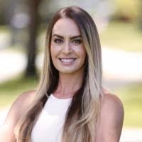 Holly Childress's Instagram, Twitter & Facebook