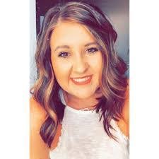 Bonnie Wakefield's Instagram, Twitter & Facebook