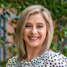 Mindy Nahki, Realtor