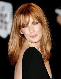 Carre Long Avec Frange Effilee Sur Un Blond Venitien Cheveux Cheveux Long Cheveux Roux