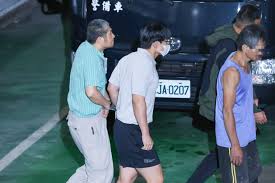 Young japanese schoolgirl and doctor molester 2019.