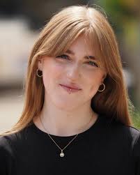 Paper Street Studio ~Meet the Team~ Leona Rhodes instagram- @x.leona.tat  Leona has been at Paper Street Studio for 2 years, specialising in floral  design, colour work and old school/traditional ✨ To see