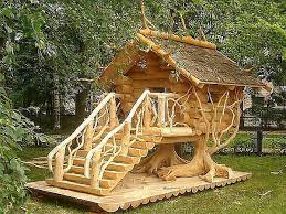 Pin By Olga H On Garten Haus Beautiful Tree Houses Tree House Plans Cool Tree Houses