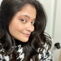 Miriam Caro's Instagram, Twitter & Facebook