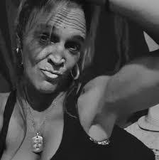 Rachelle Clement's Instagram, Twitter & Facebook