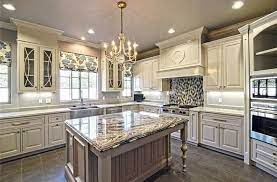See these ideas on how to make white kitchen cabinets work in your own design. W2xyeiyb 5pxzm
