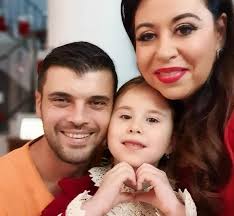 Oana roman și marius elisei, tot mai aproape de o mare împăcare. S Au ImpÄƒcat De CrÄƒciun Oana Roman È™i Marius Elisei Din Nou ImpreunÄƒ 3 Foto B1 Ro
