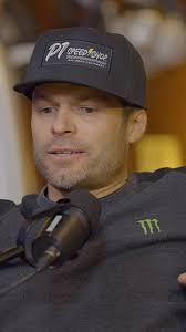 Este jueves lanzamos capitulo 4 del Podcast de Chaleco! Con los mellizos  Israel y Chelo Racing!!, @copec_cl , @mobilchile , @hondamotos_cl ,  @mutualcchc