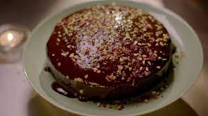 Meanwhile, james will be joined by chefs mark birchall and john hooker, who serve up fantastic. Date And Walnut Cake Recipe James Martin The Cake Boutique
