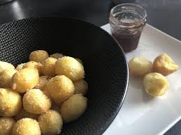 Recette De Mini Pets De Nonne Recette En 2020 Pet De Nonne Recette Recette Facile