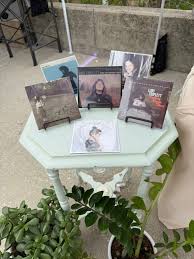 Lori Triplett (@loritriplettmusic)