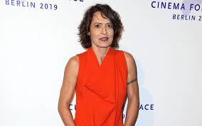 Weitere ideen zu ulrike folkerts, tatort, tatort kommissare. Ulrike Folkerts Mehr Kontrast Als Tatort Und Pilcher Geht Nicht