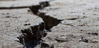 Перевод слова earthquake, американское и британское произношение, транскрипция, словосочетания, примеры использования. Earthquake Of Magnitude 7 5 Strikes South Sandwich Islands Region Deccan Herald