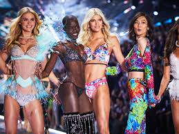 Discover the most famous victoria's secret models including heidi klum, barbara palvin, taylor hill, adriana lima, romee strijd and many more. Victoria S Secret Confirms Its Fashion Show Is Dead But What Will Happen To The Angels W Magazine Women S Fashion Celebrity News