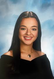 Sarah Glisson's Instagram, Twitter & Facebook